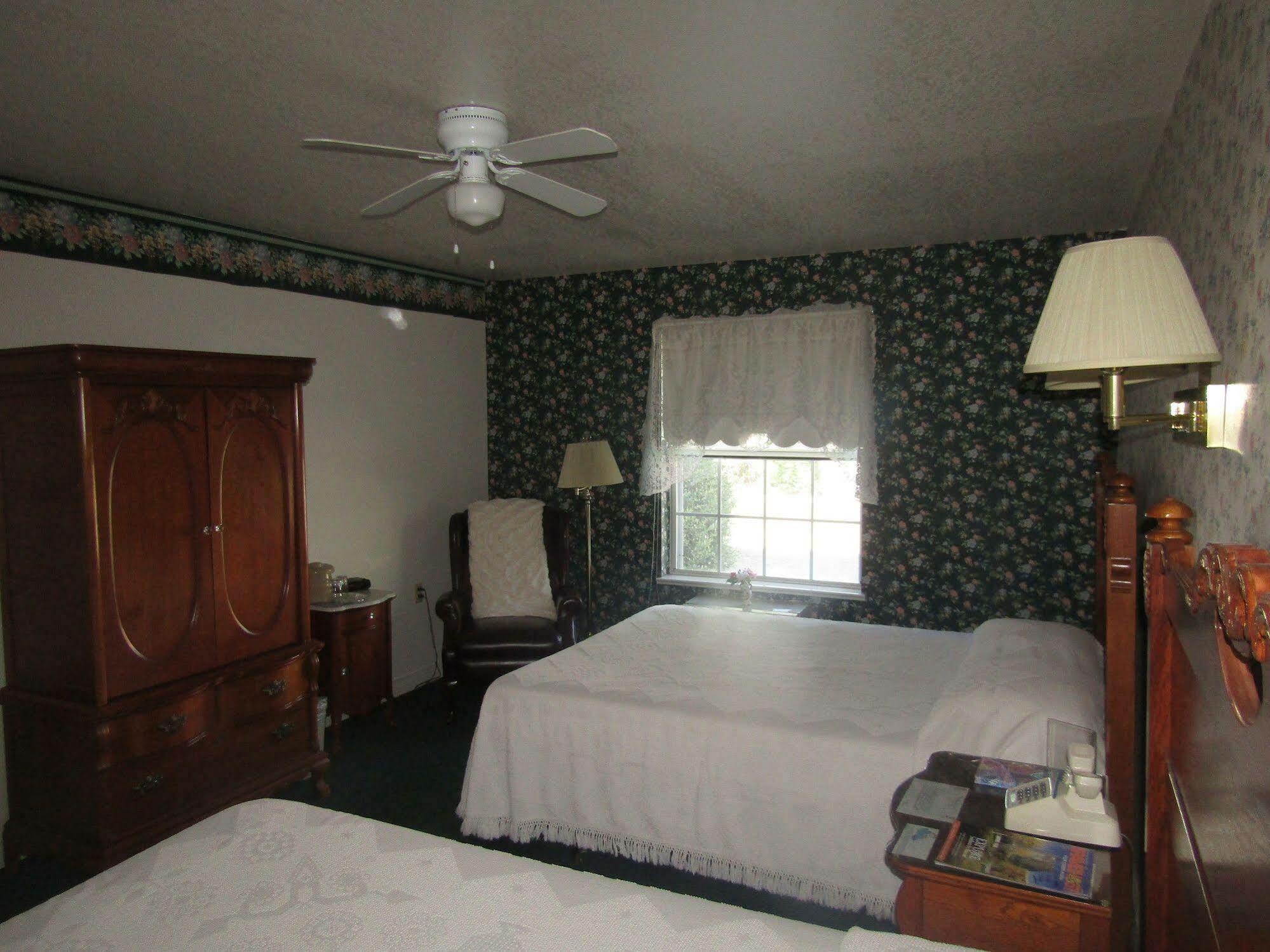 Step Back Inn Aztec Exterior foto